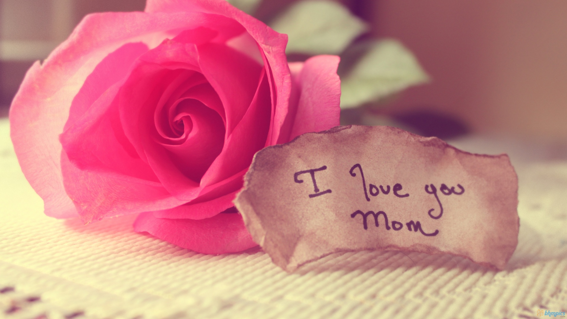 Mothers-Day-I-Love-You-Mom-Wallpaper-HD - Nỗi cô đơn